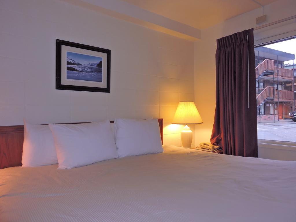 The Driftwood 3* Juneau